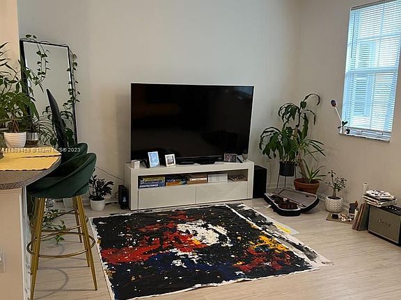 2nd image of 533 NE 3rd Ave APT 236