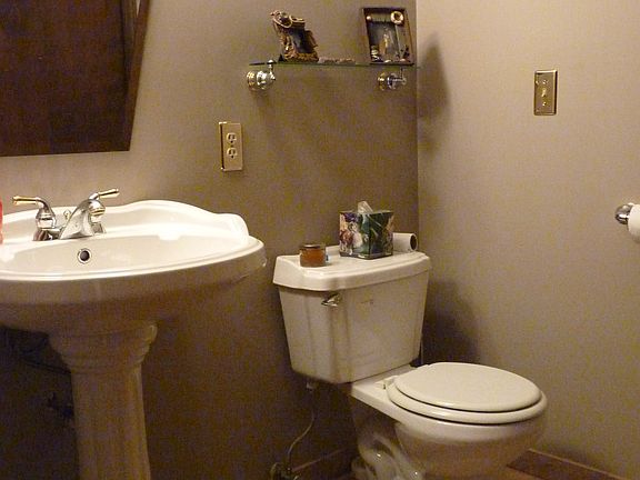 Main floor bathroom