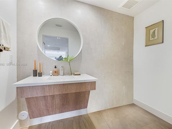 4th image of 120 Salamanca Ave #3B