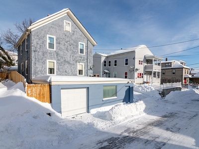 127 Chestnut St, Central Falls, RI, 02863