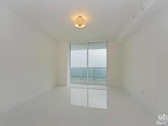 5th image of 600 NE 27th St APT 1602