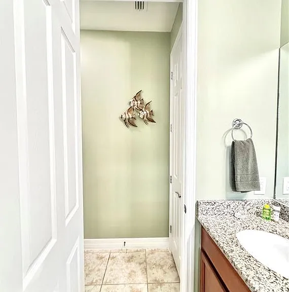6421 Liberty St — Photo 24
