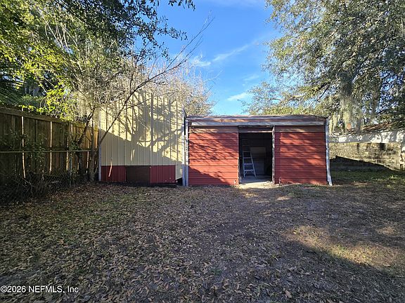 3rd image of 457 E 45TH Street
