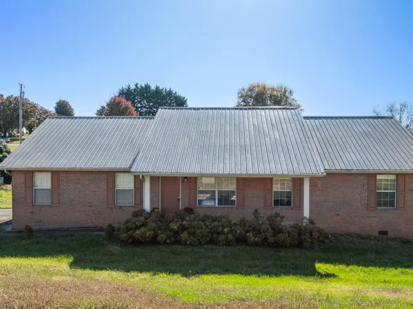 1325 Prairie Pl, Greenback, TN 37742