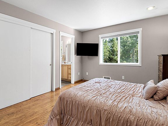 2nd image of 17247 Kingfisher Dr
