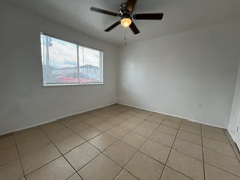 Crestwood Apartments — Photo 45