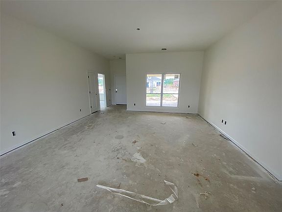 5th image of 20675 Brush Creek Blvd