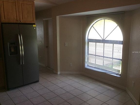 4th image of 1237 N Cranberry Blvd