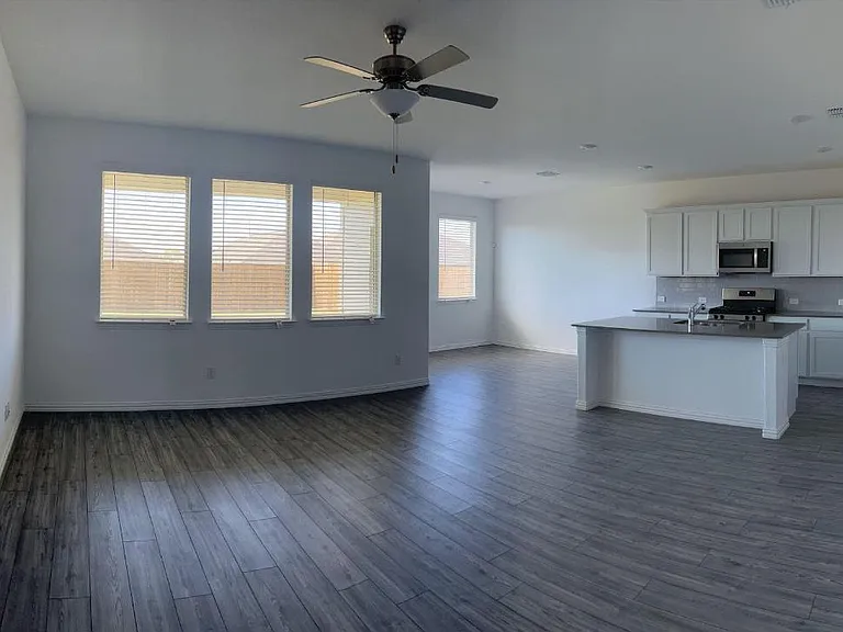 7905 Marsh Ln — Photo 2
