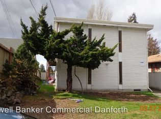 9049 9th Ave SW, Seattle, WA 98106