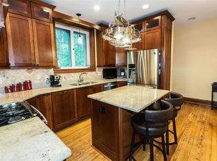 32 Bellerive Acres, Saint Louis, MO 63121
