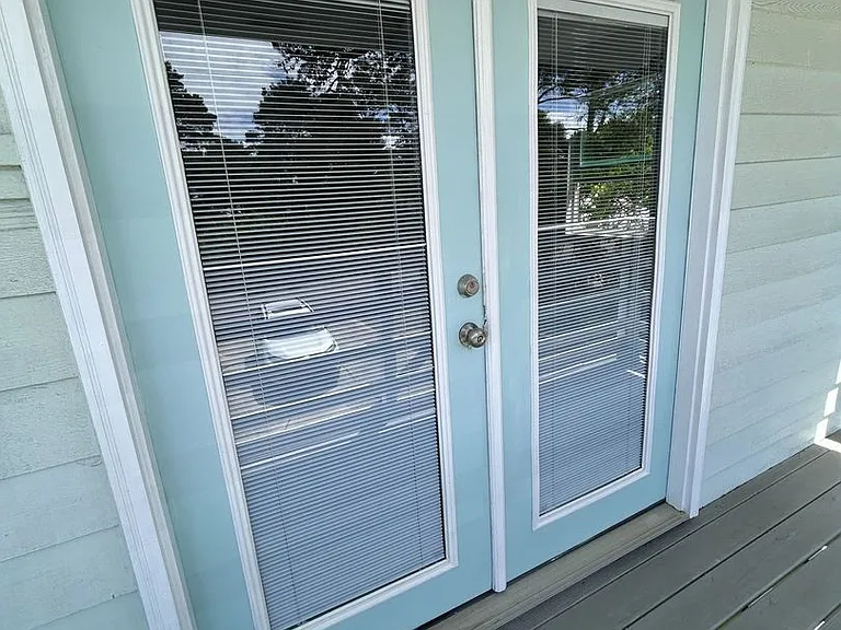 181 Maple St — Photo 11