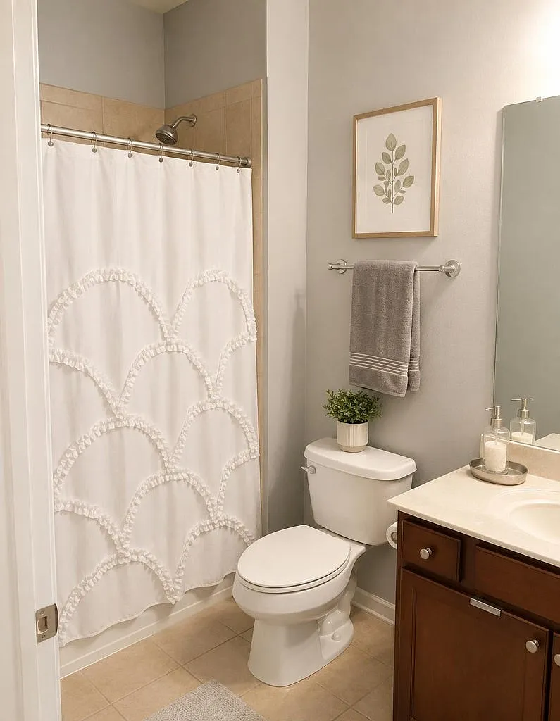 3 bed, 1768 sqft, $3,160 — Photo 4