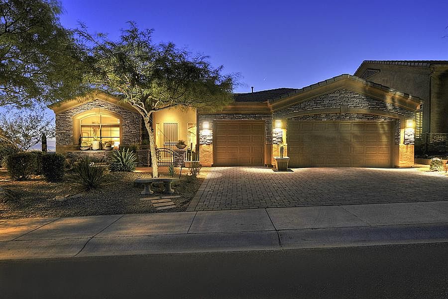 1st image of 11020 N 138th Way