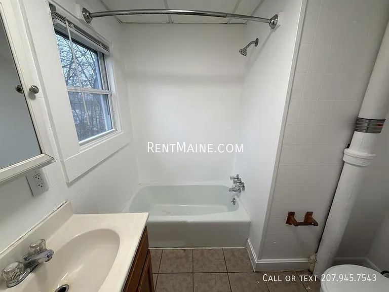 29 Holyoke St #2 — Photo 9