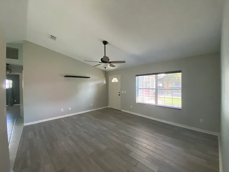 3915 E Lake Todd Dr — Photo 8