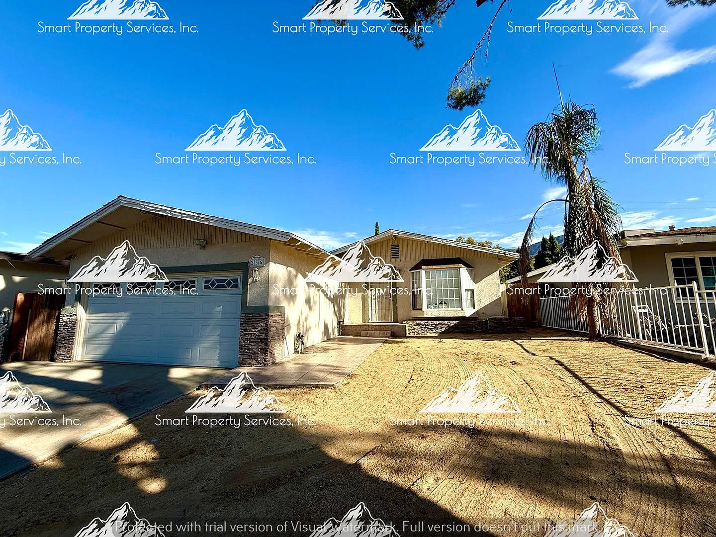 Single Family Home For Leases in San Bernardino — Photo 2