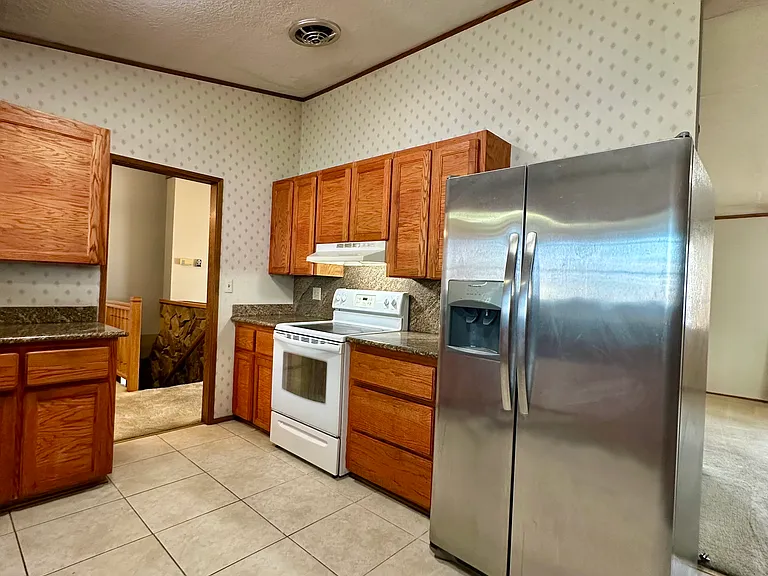 1409 NW Portland Ave — Photo 6