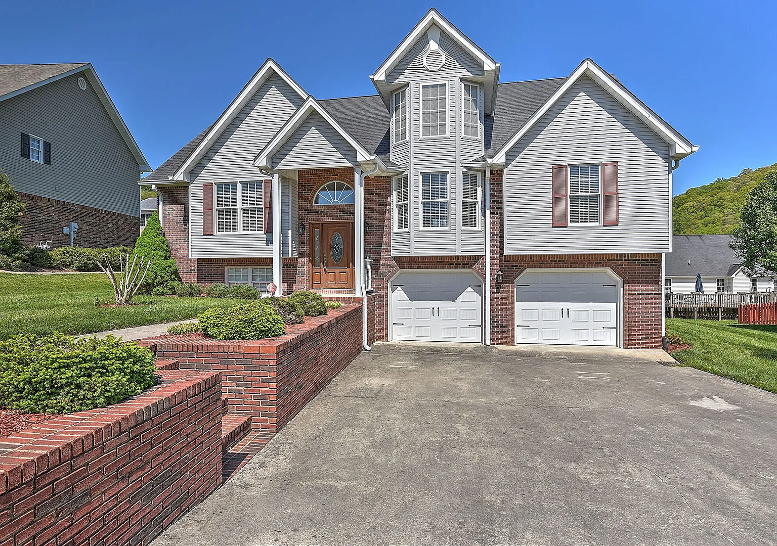 4532 Palomino Dr — Photo 2