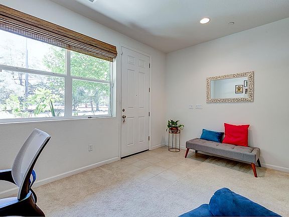 3rd image of 5557 Great Oaks Pkwy #Py