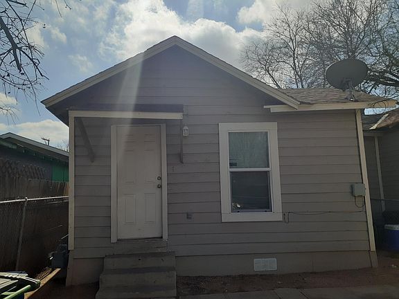 2nd image of 2206 Santiago St #1