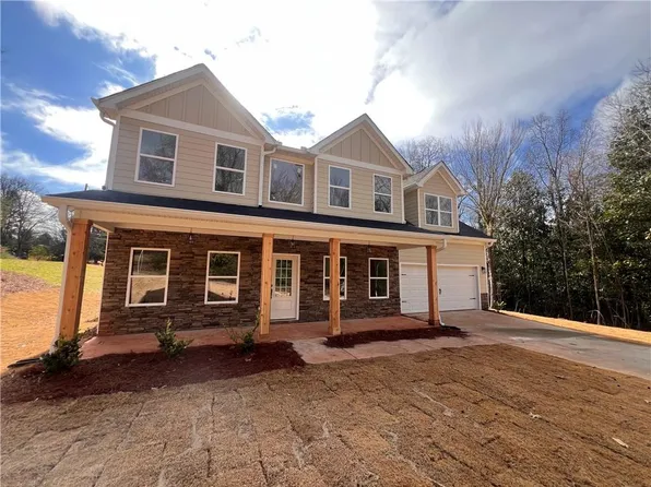 272 Cherry St, Cornelia, GA 30531