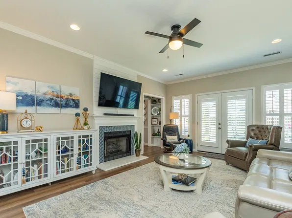 665 Lambley Ln, Kernersville, NC 27284