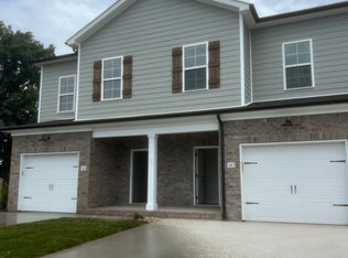 565 Yulan Cir, Bowling Green, KY 42104