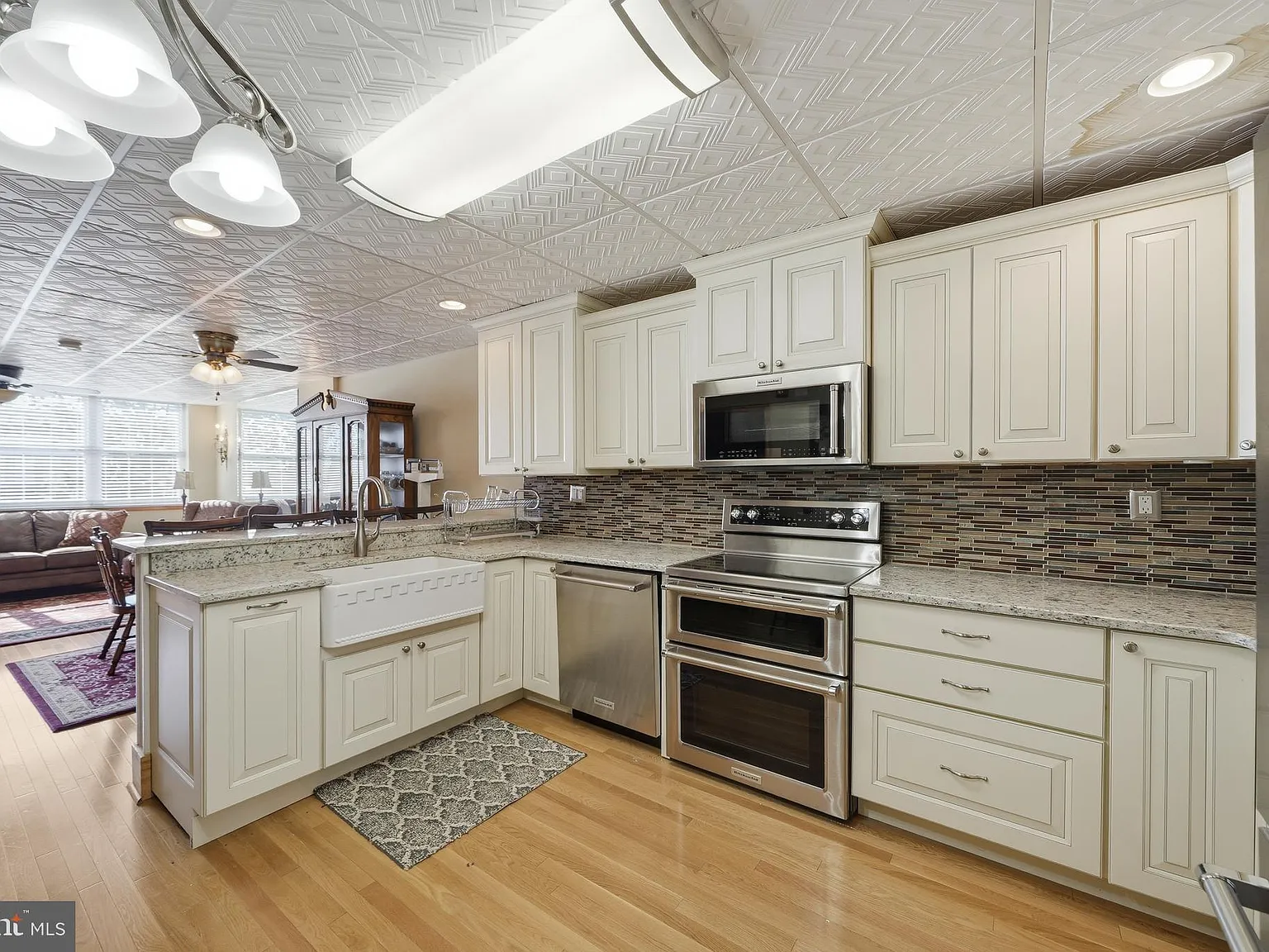1 bed, 2770 sqft, $1,550 — Photo 3