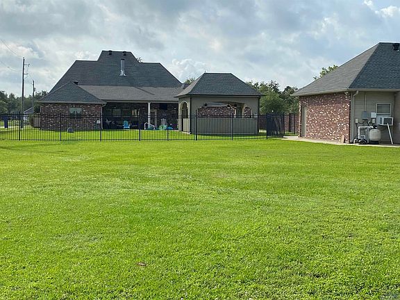 5th image of 134 Houmas Dr