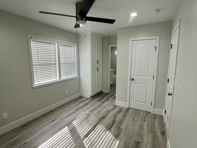 6061 Fishburn Ave #C — Photo 14