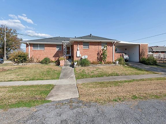 2nd image of 3001 N Turnbull Dr