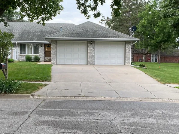 545 NW 16th St, Lincoln, NE 68528