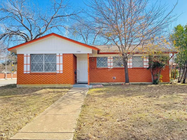 1701 Warren Ln, Fort Worth, TX 76112
