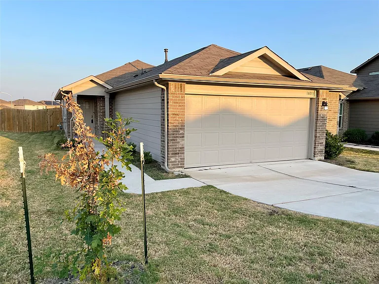14013 Heywood Dr — Photo 29
