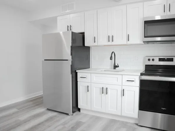 2800 Poplar St #2R, Philadelphia, PA 19130