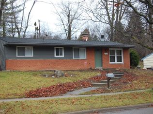 2745 Canterbury Rd, Ann Arbor, MI 48104