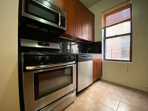 3rd image of 90 Convent Ave APT 33