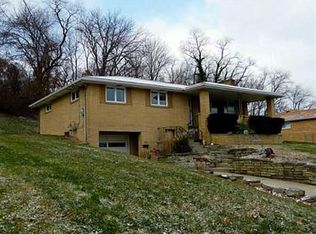 134 Old Oak Dr, Bridgeville, PA 15017