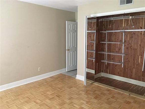 4th image of 248 Cherokee St APT 37