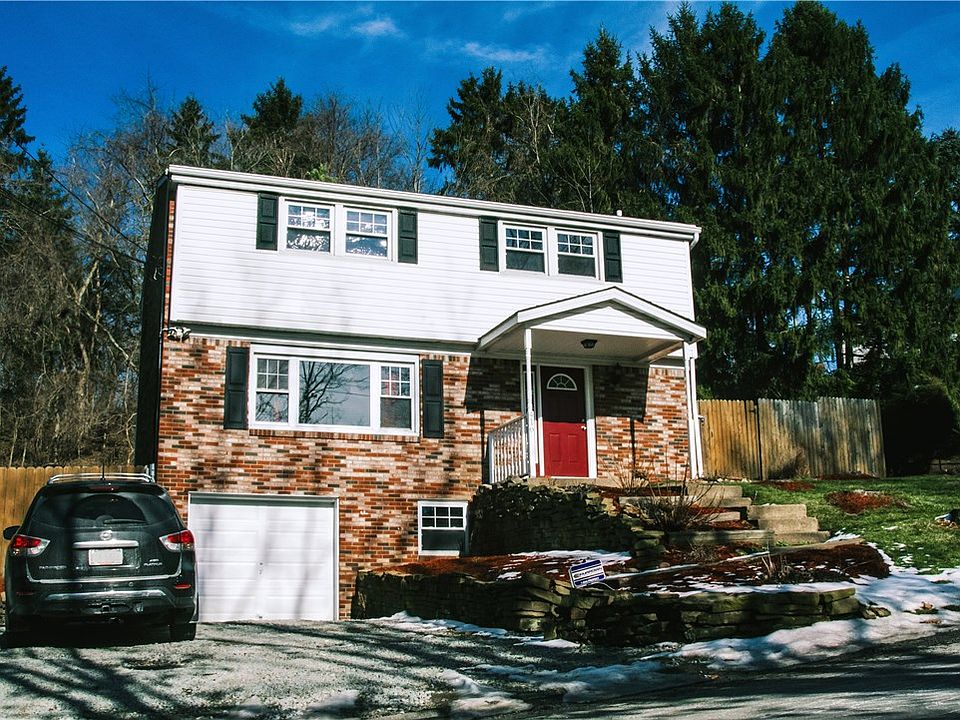 1st image of 416 Crescent Gardens Dr