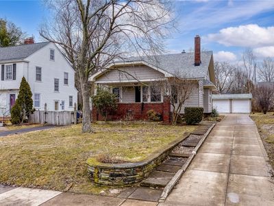 2459 Canterbury Rd, Cleveland Heights, OH, 44118