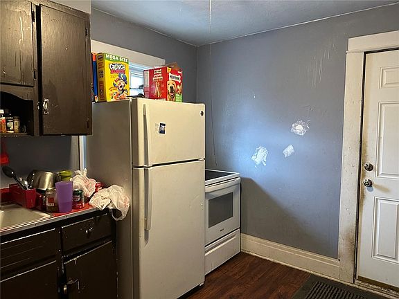 5th image of 100-102 Clay Ave #100