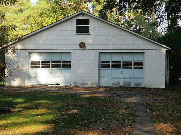 4th image of 5102 Roanoke Ave