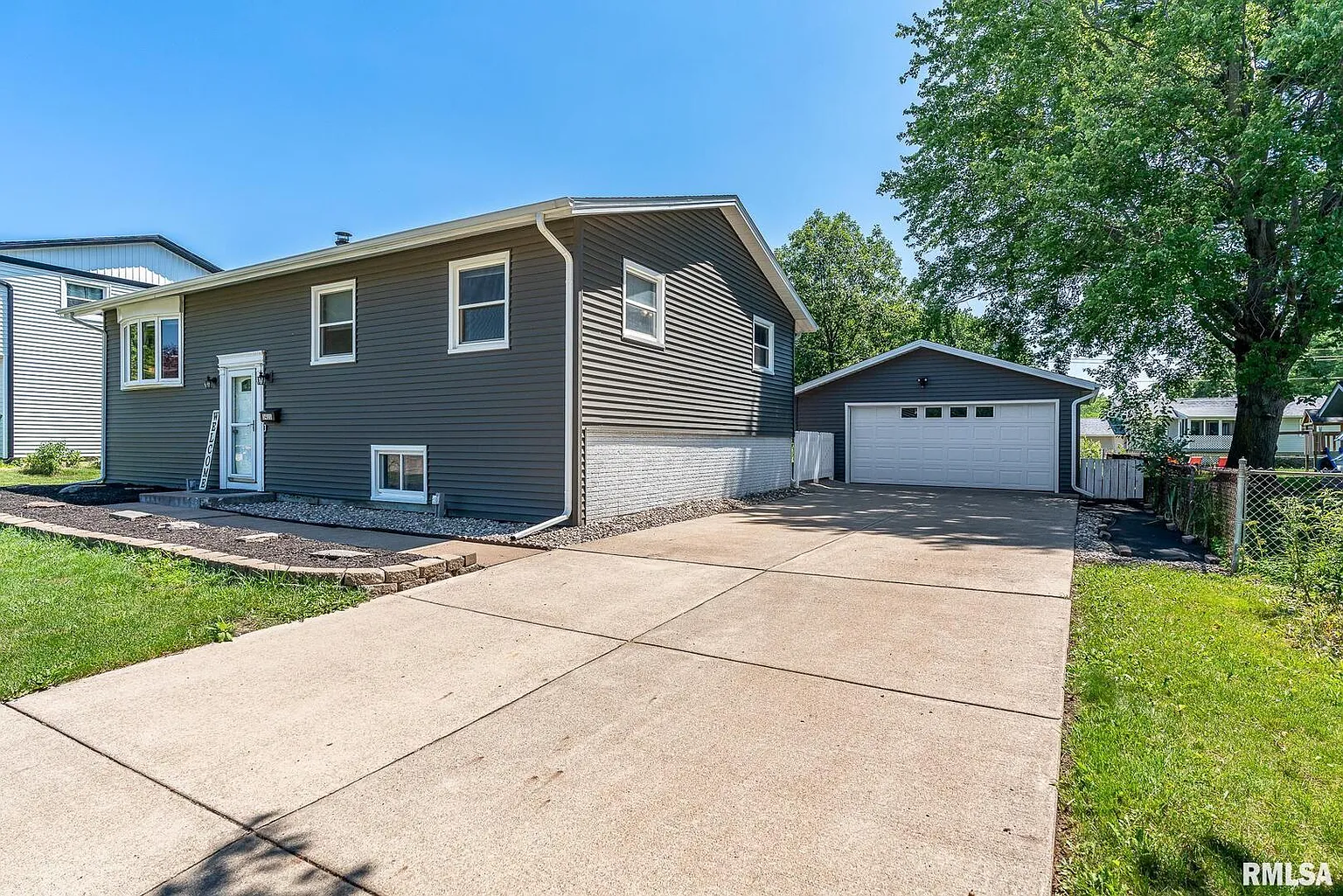 3411 Fairhaven Rd photo 1