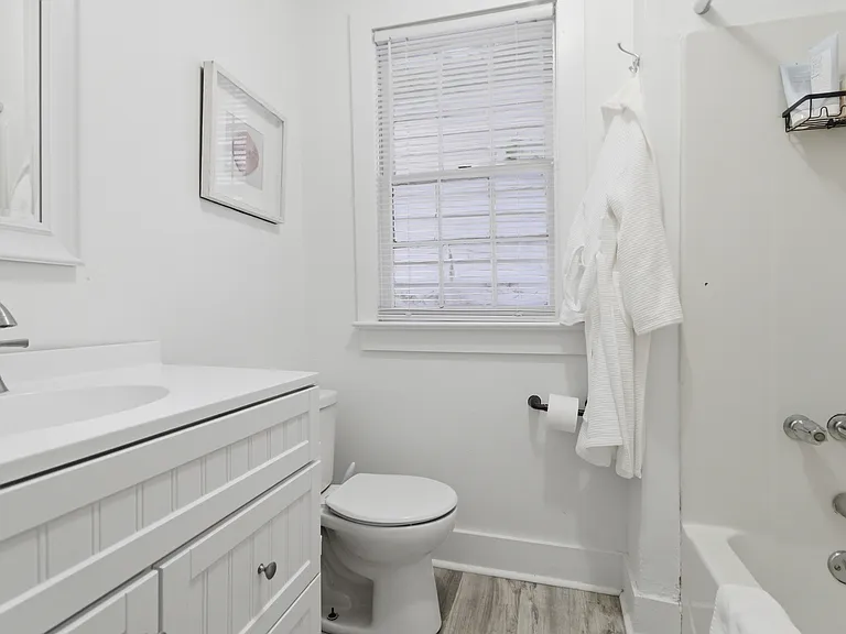 21 Felix St #A — Photo 9