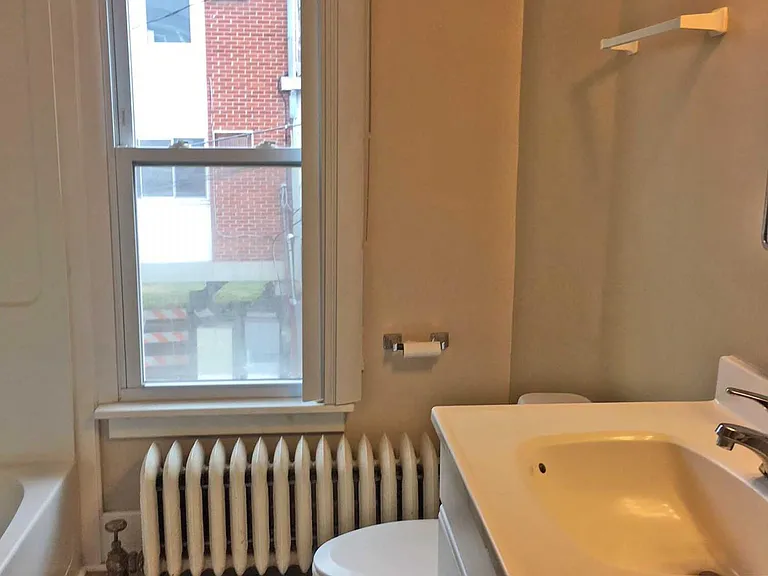 815 Church St — Photo 16