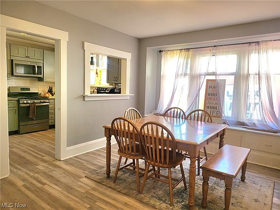 5th image of 58 E Woodland Ave
