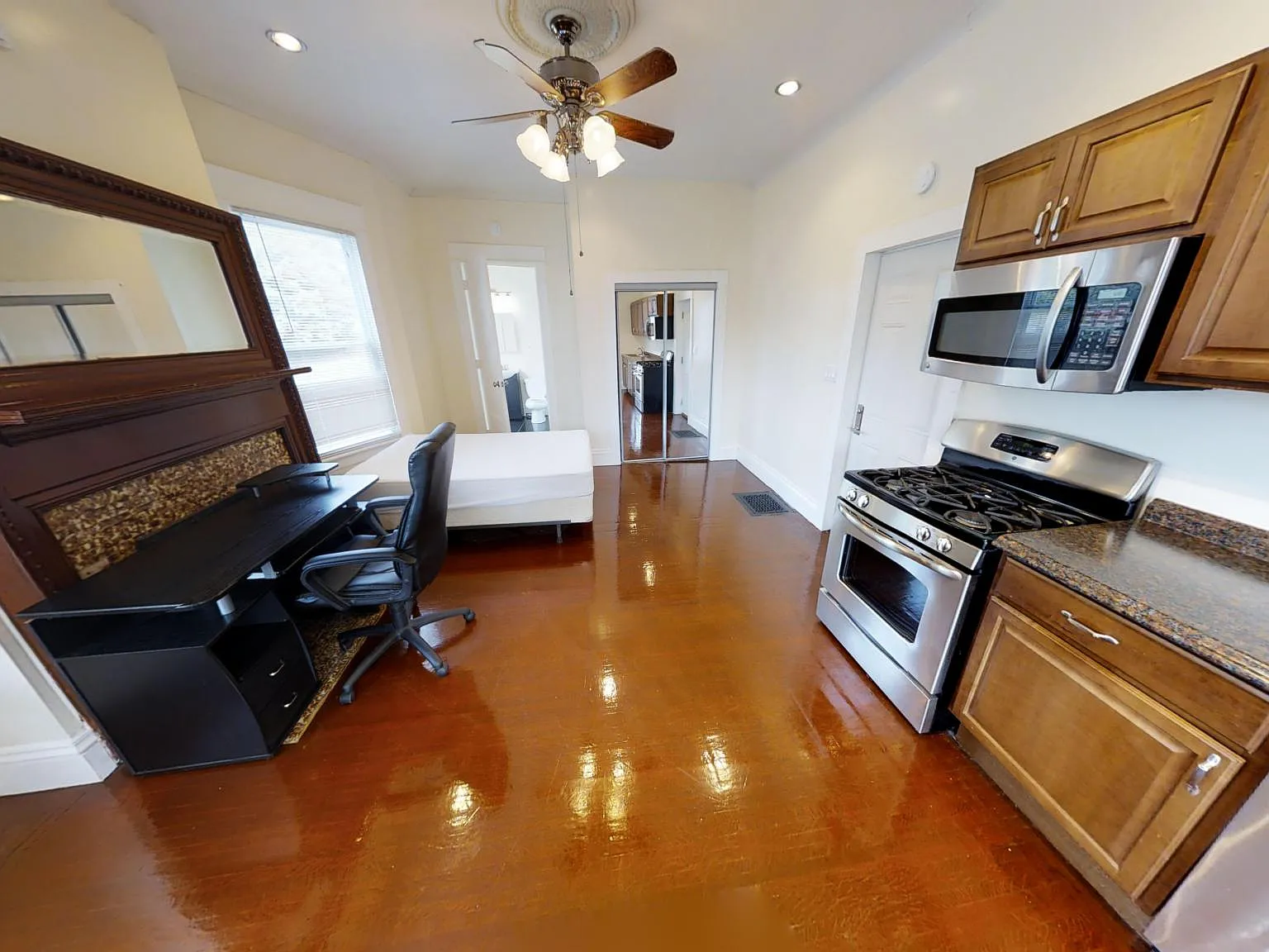 Studio, $1,225 — Photo 2
