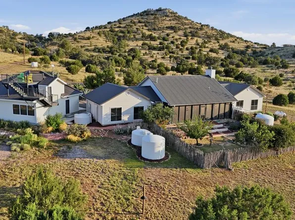119 Silver Hill Dr, Fort Davis, TX 79734